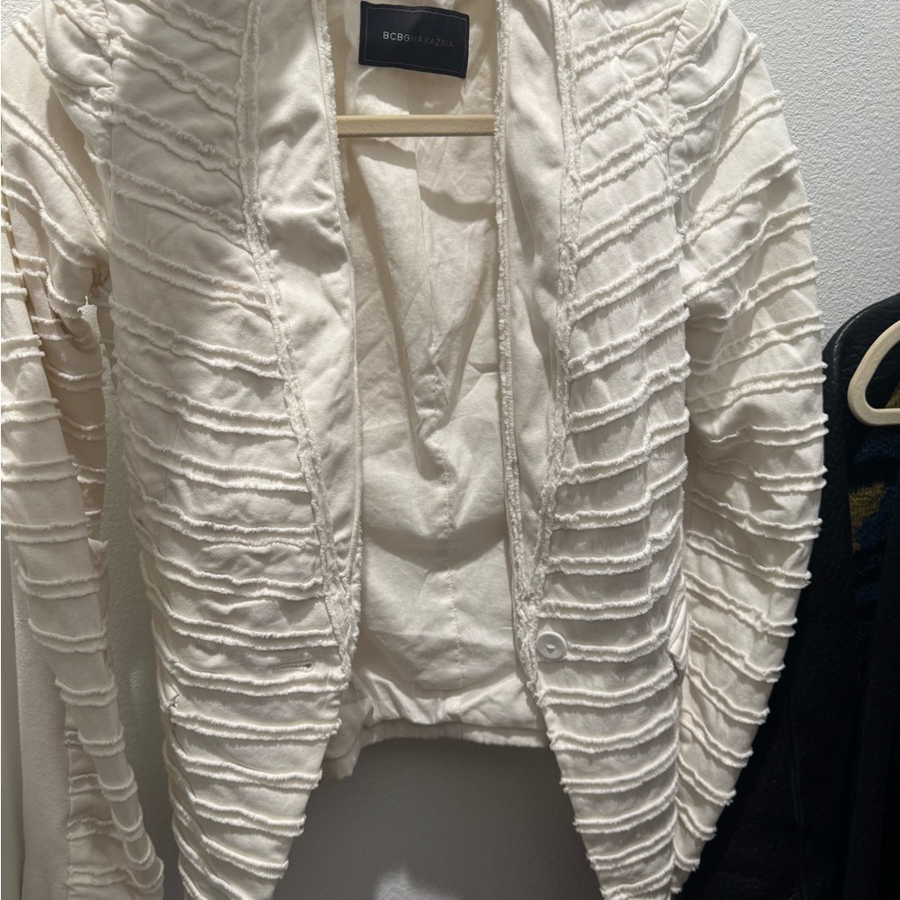 BCBGMaxAzria Cream Textured Open-Front Blazer